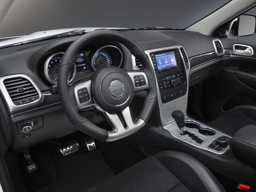  Jeep Grand Cherokee SRT8 Limited Edition 2012 года  (фото 4 из 5)
